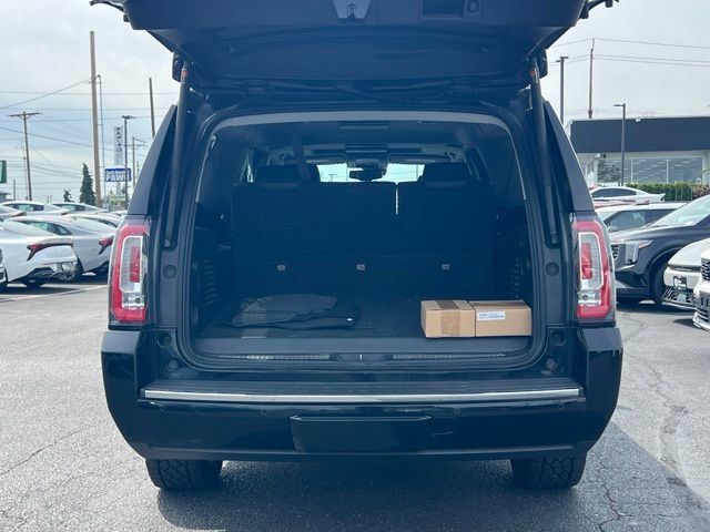 Used 2020 GMC Yukon XL Denali w/ Open Road Package AWD/4WD image 10