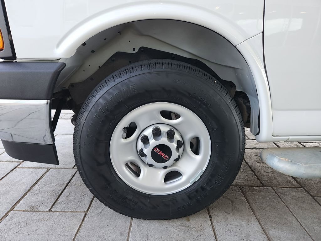 Used 2024 GMC Savana 2500 w/ Driver Convenience Package image 31