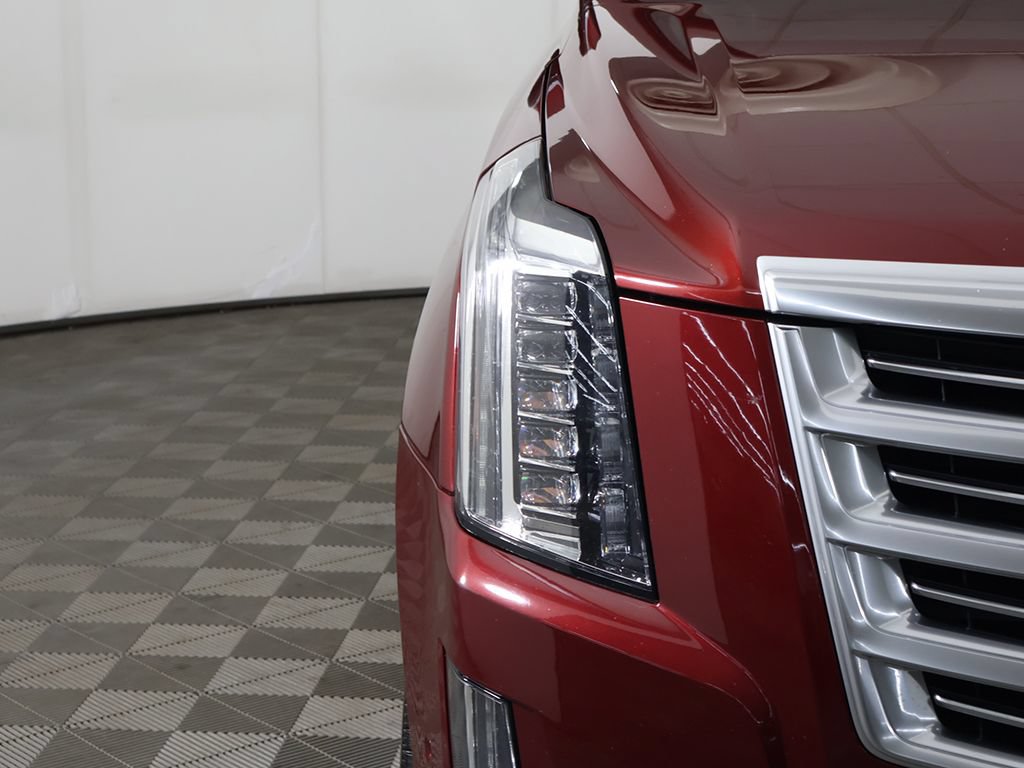 Used 2019 Cadillac Escalade Platinum AWD/4WD image 21