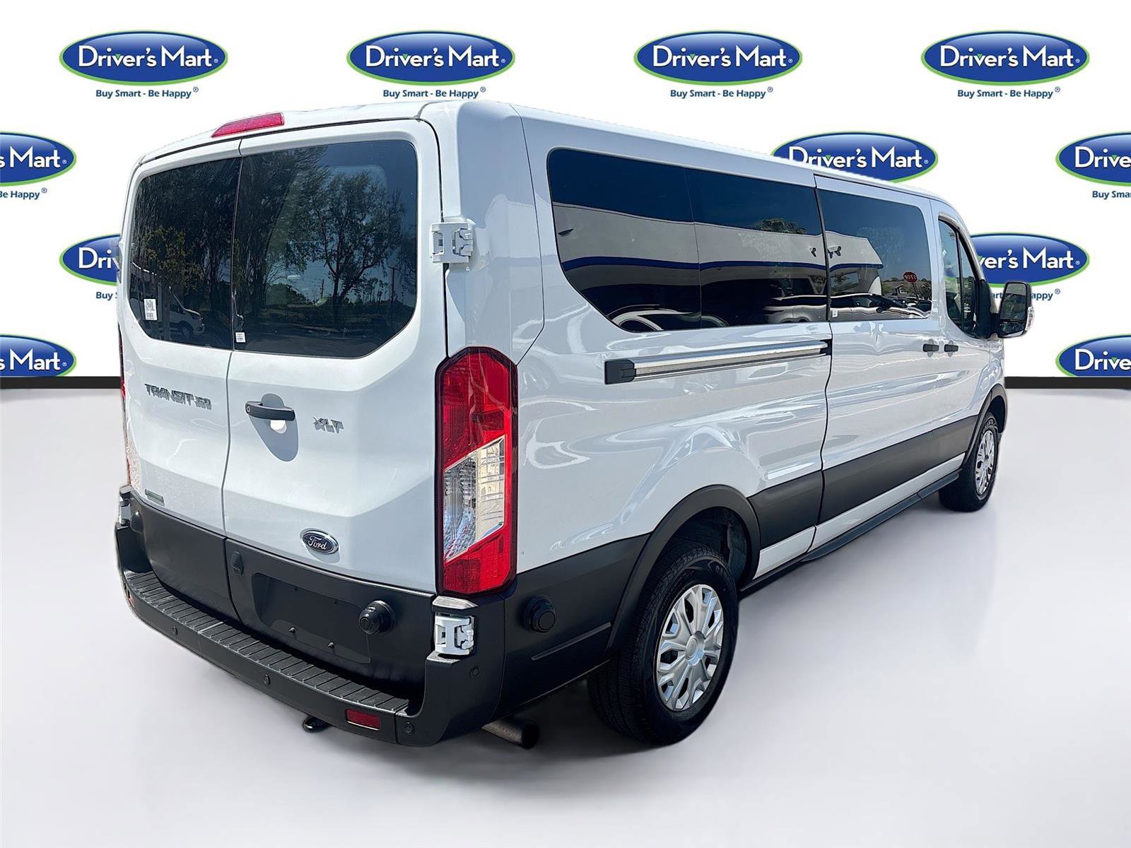 Used 2024 Ford Transit 350 XLT RWD image 7