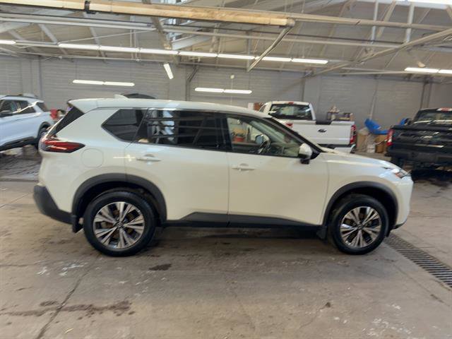 Used 2021 Nissan Rogue SV image 18