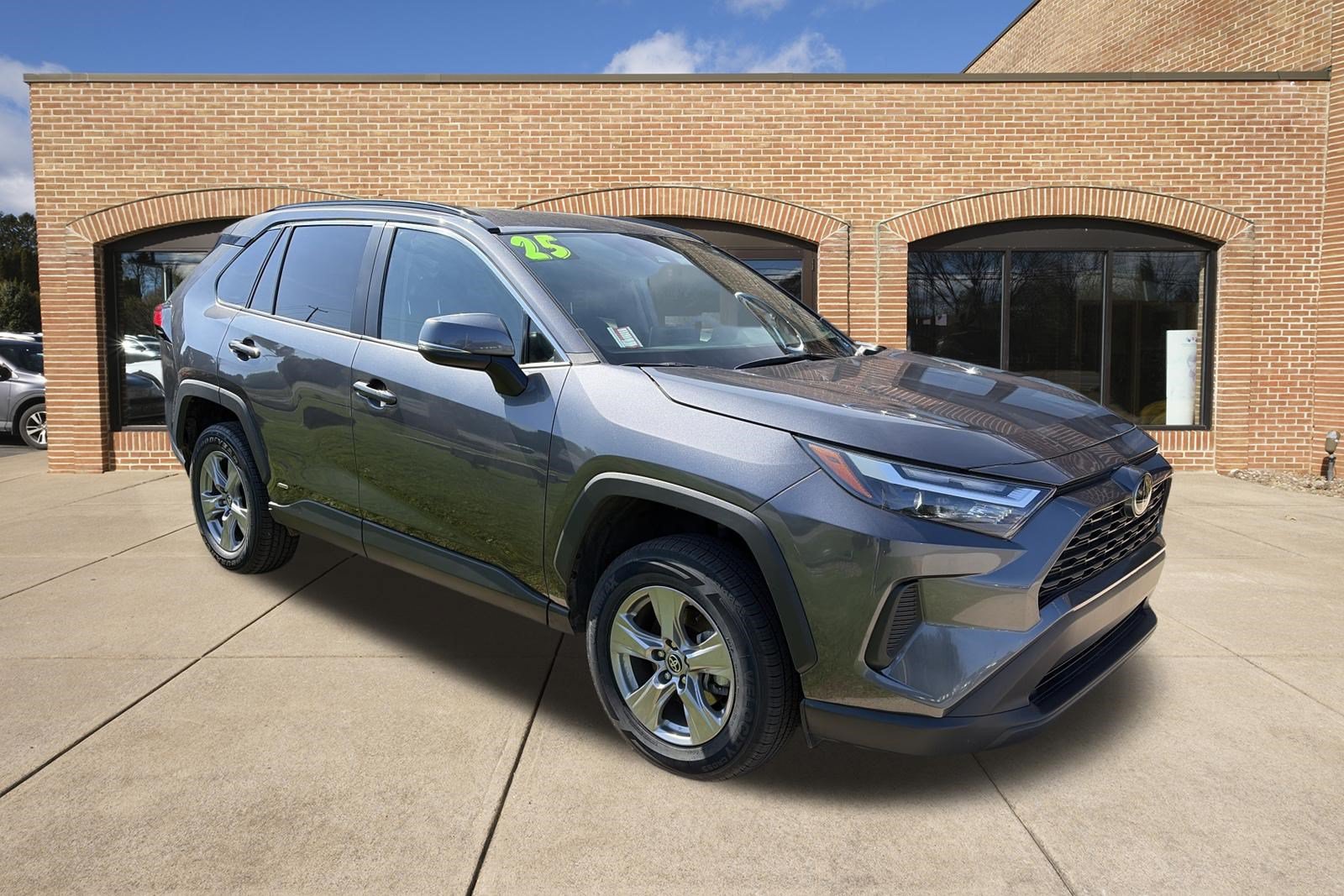 Used 2025 Toyota RAV4 XLE