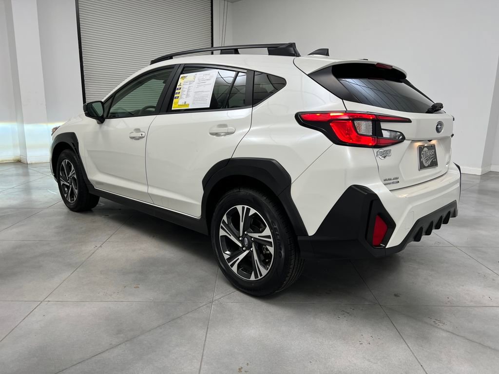 Used 2025 Subaru Crosstrek 2.0i Premium AWD/4WD image 5