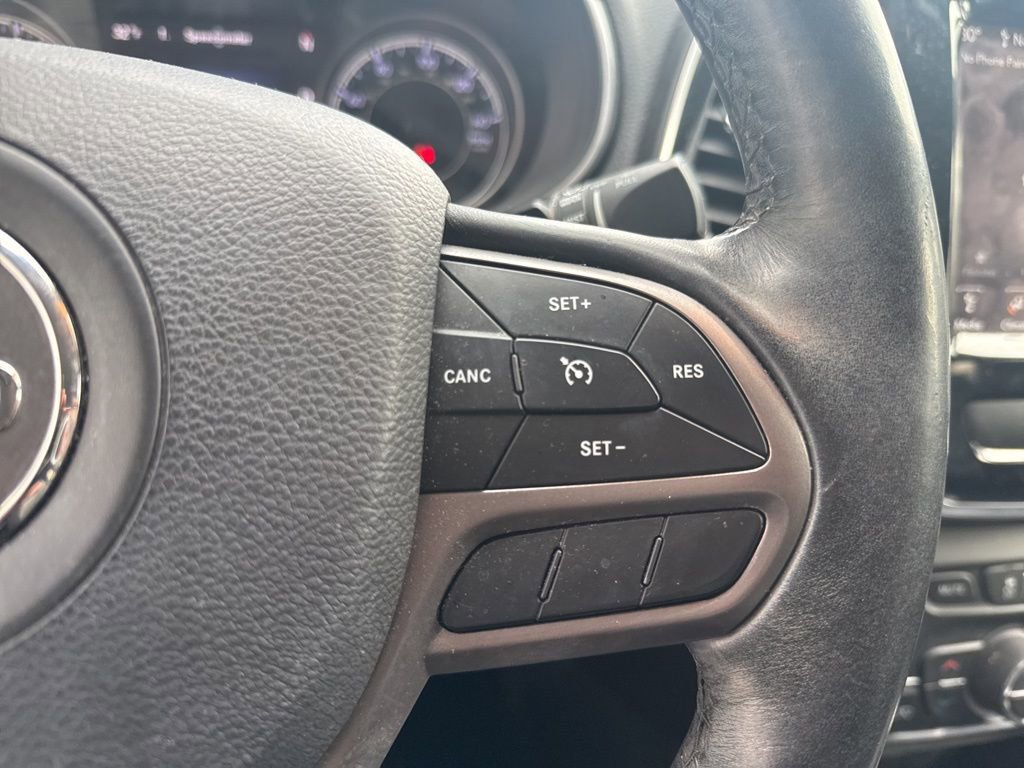 Used 2019 Jeep Cherokee Limited image 19