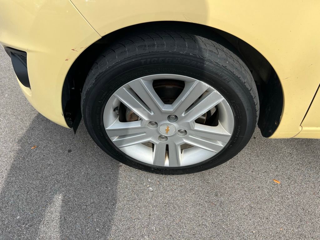 Used 2014 Chevrolet Spark LT image 12