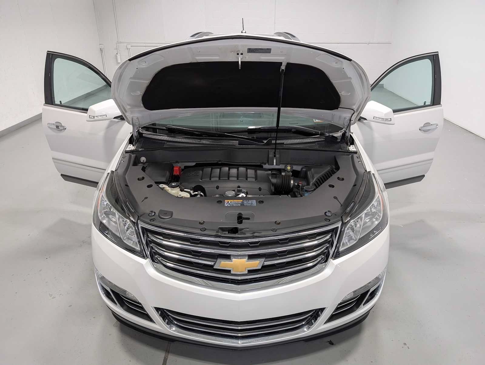 Used 2017 Chevrolet Traverse Premier AWD/4WD image 14