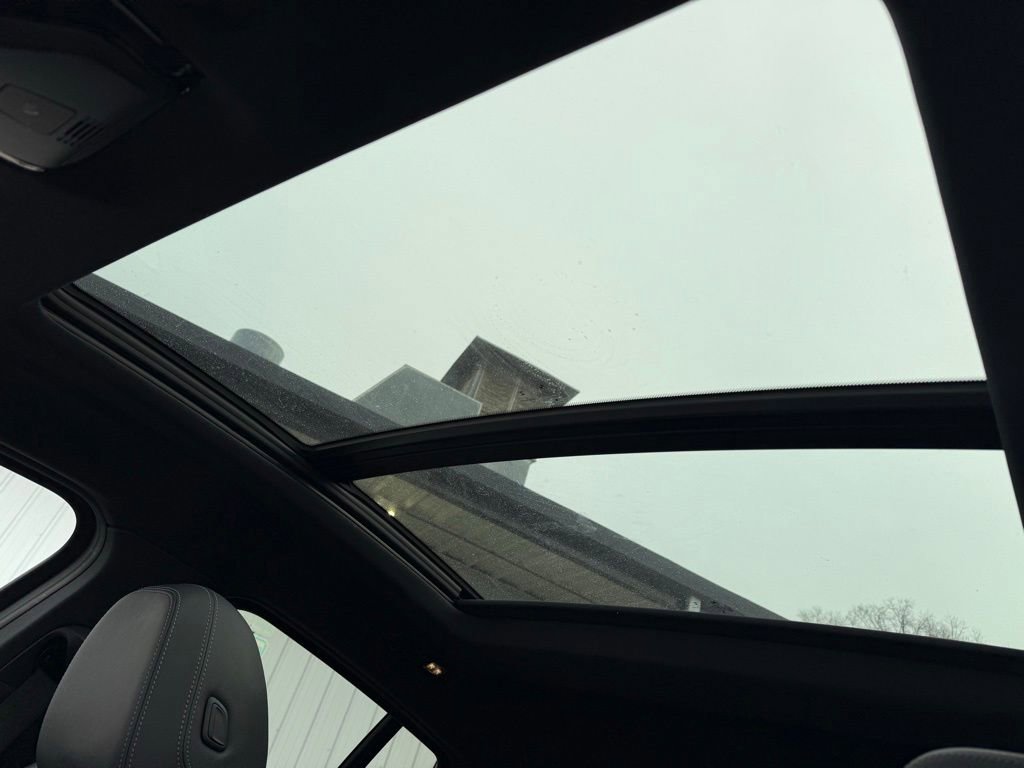 Used 2024 BMW X4 M40i w/ Premium Package image 13