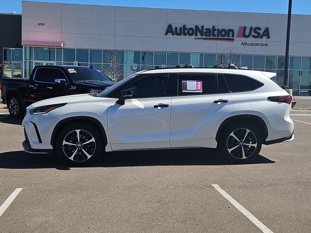 Used 2021 Toyota Highlander XSE image 8