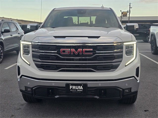 New 2026 GMC Sierra 1500 SLT image 2