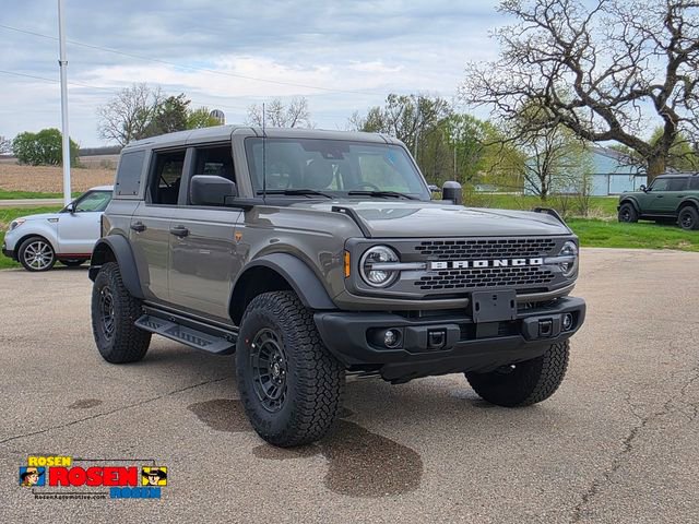 New 2026 Ford Bronco Badlands w/ Sasquatch Package