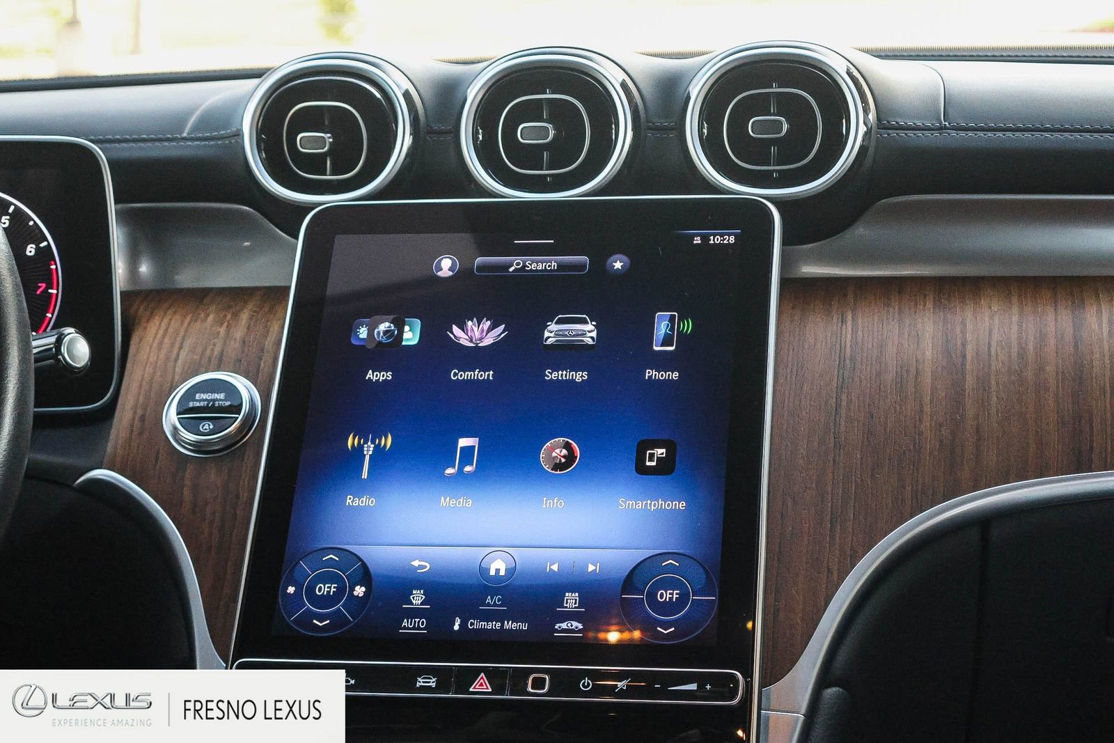 Used 2023 Mercedes-Benz GLC 300 image 17