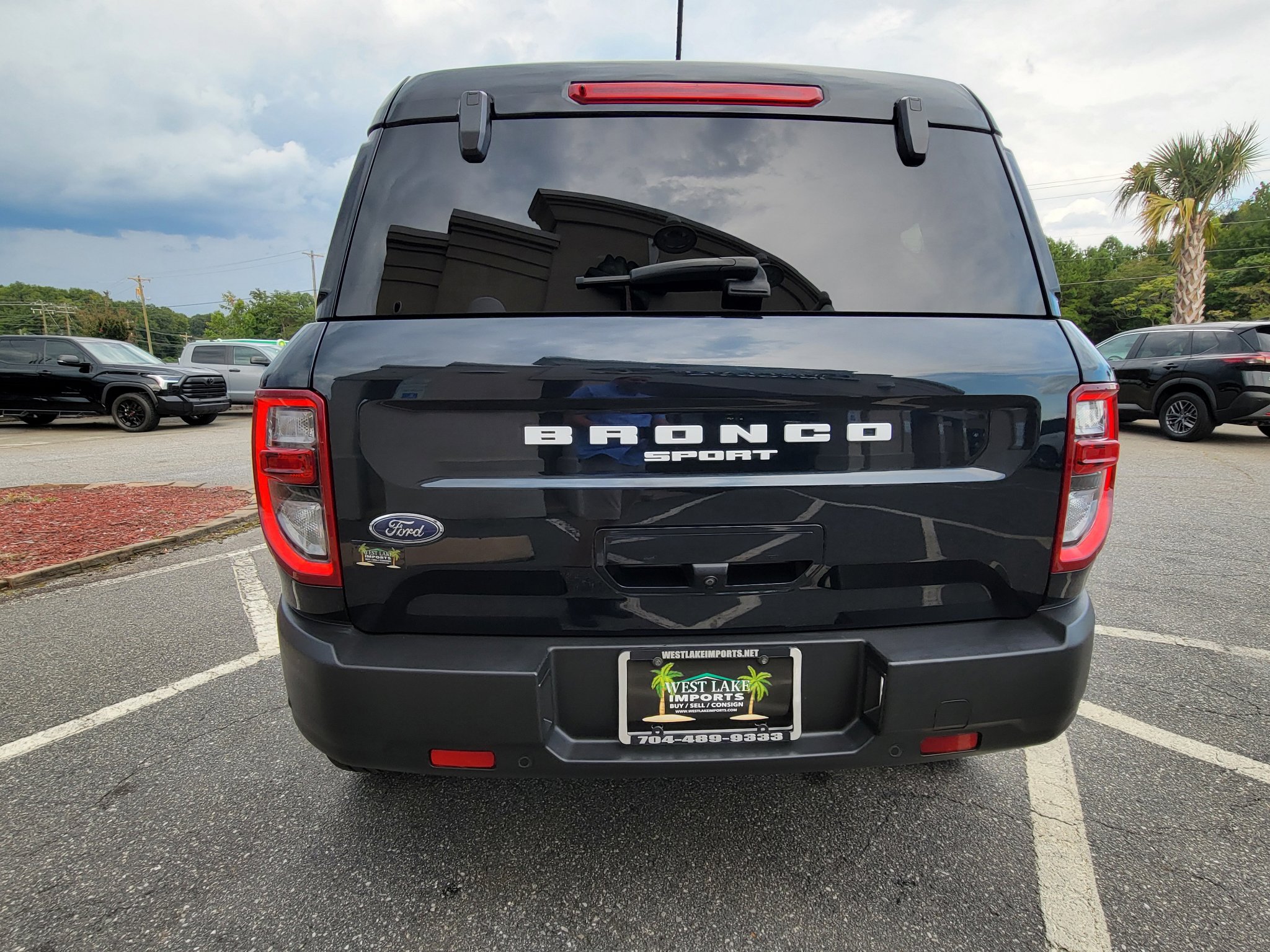 Used 2021 Ford Bronco Sport Outer Banks w/ Outer Banks Package (96D) image 12