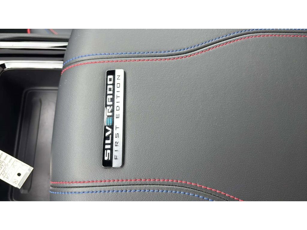 Used 2024 Chevrolet Silverado EV RST image 27