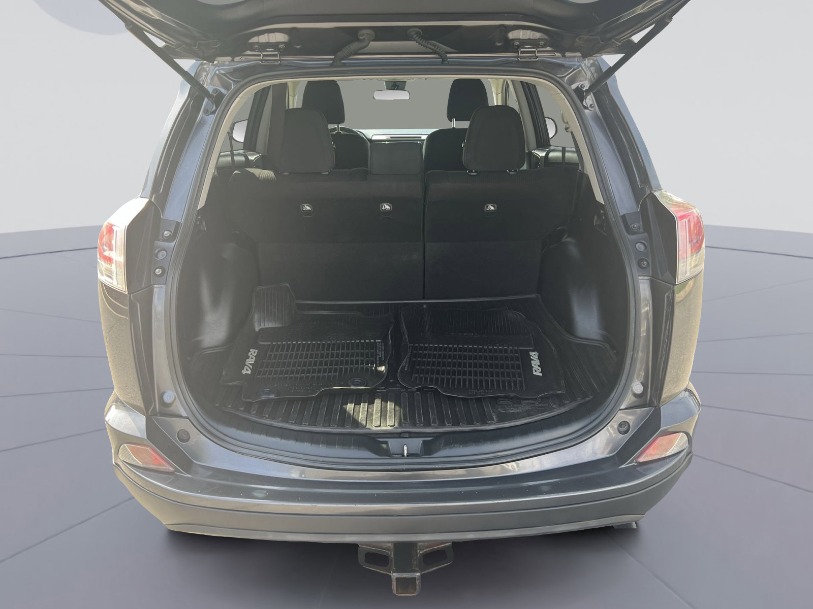 Used 2018 Toyota RAV4 LE w/ All Weather Liner Package image 31