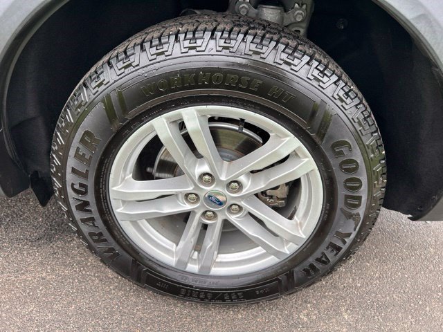 Used 2021 Ford Explorer XLT AWD/4WD image 58