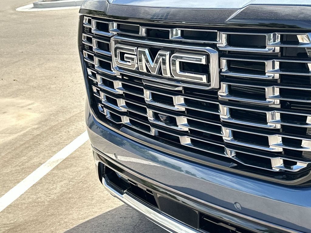 New 2026 GMC Yukon Denali Ultimate AWD/4WD image 32
