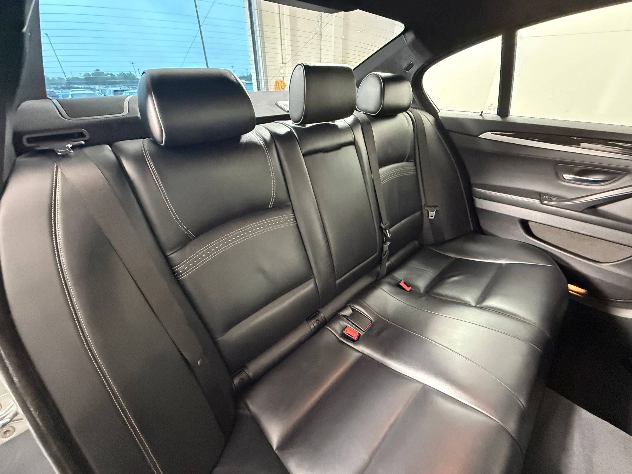 Used 2016 BMW 535i Sedan RWD image 31