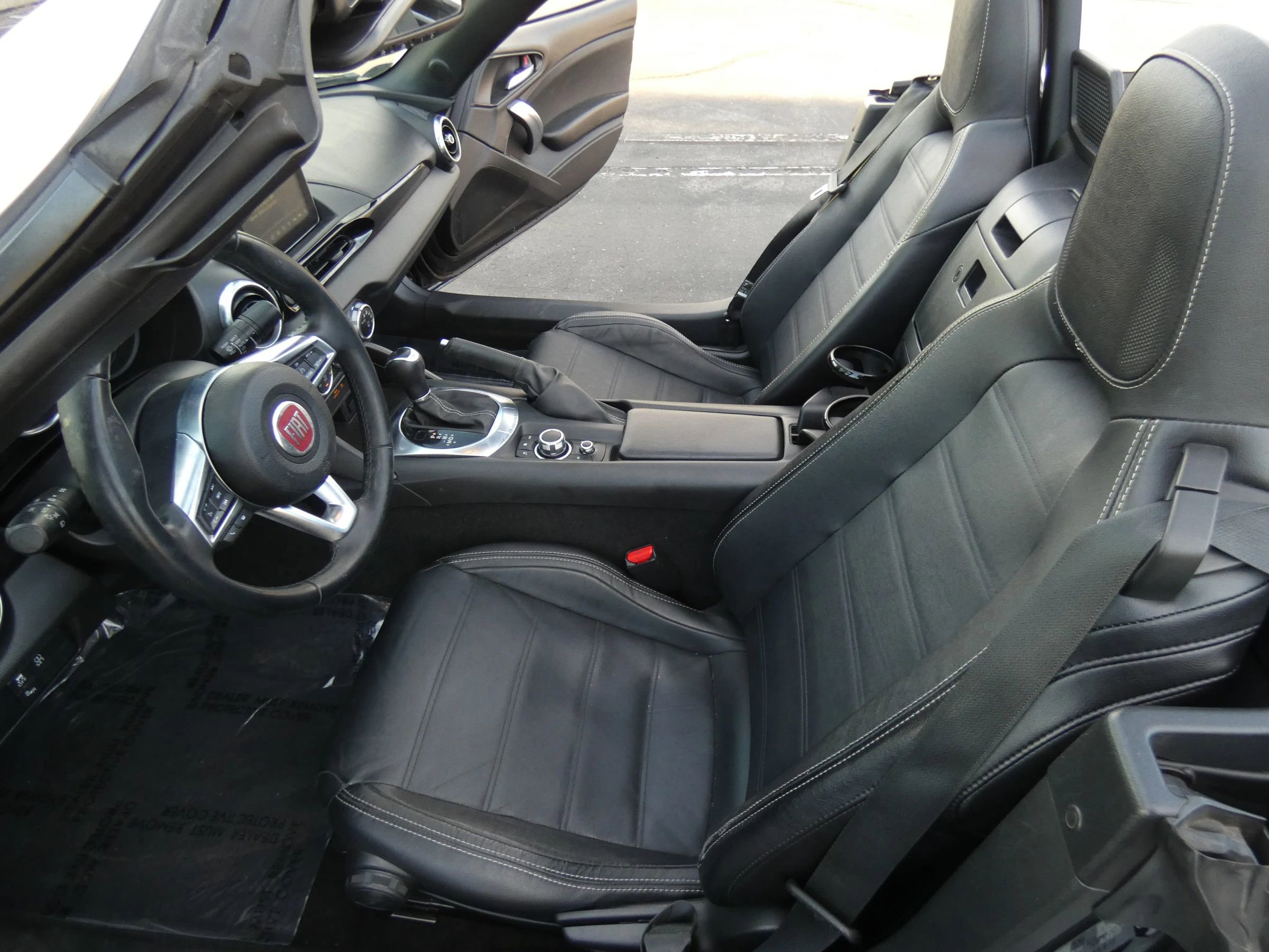 Used 2017 FIAT 124 Spider Lusso image 35