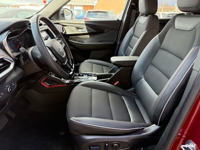 Used 2023 Chevrolet TrailBlazer RS w/ Convenience Package FWD image 17