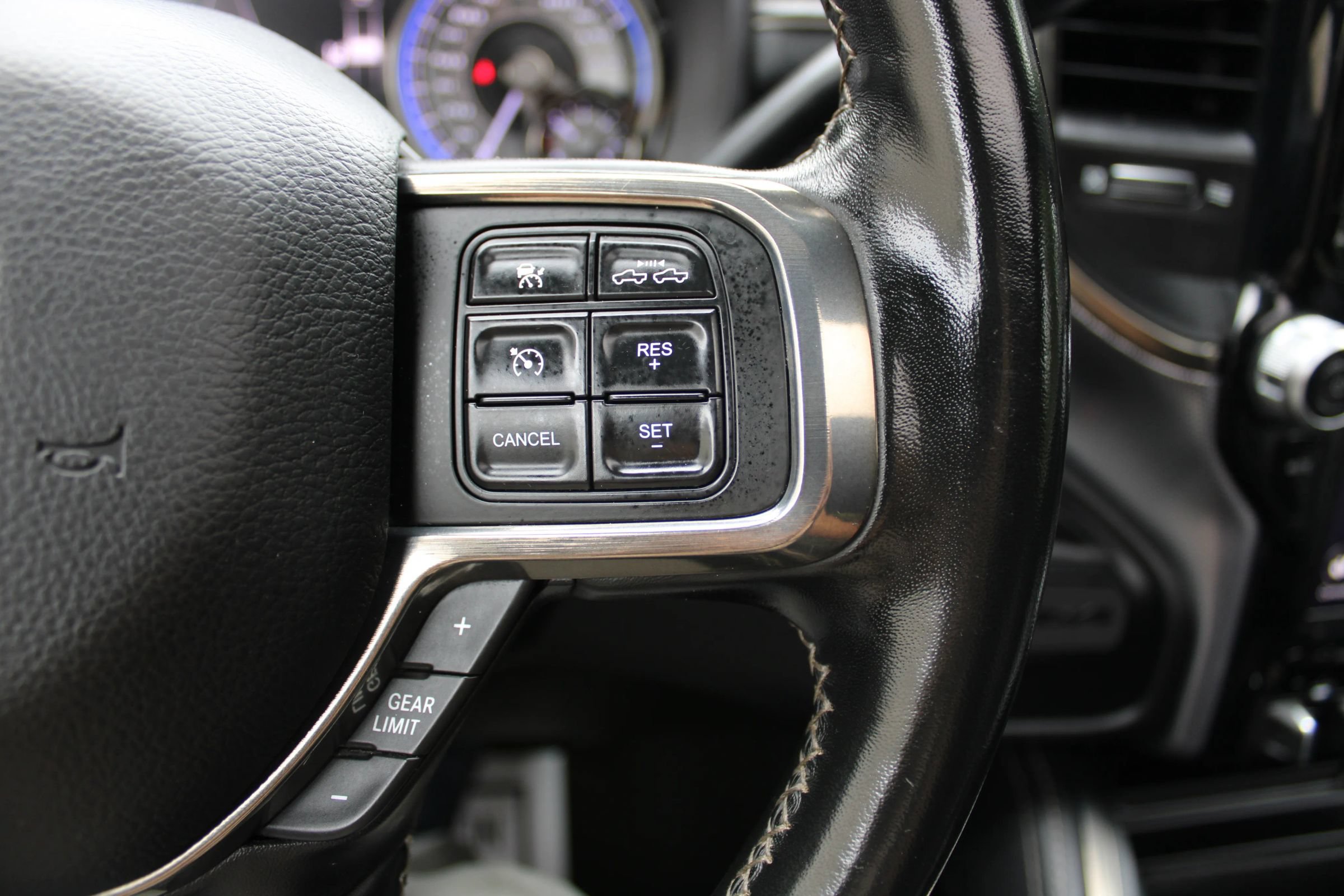 Used 2021 RAM 2500 Limited AWD/4WD image 12