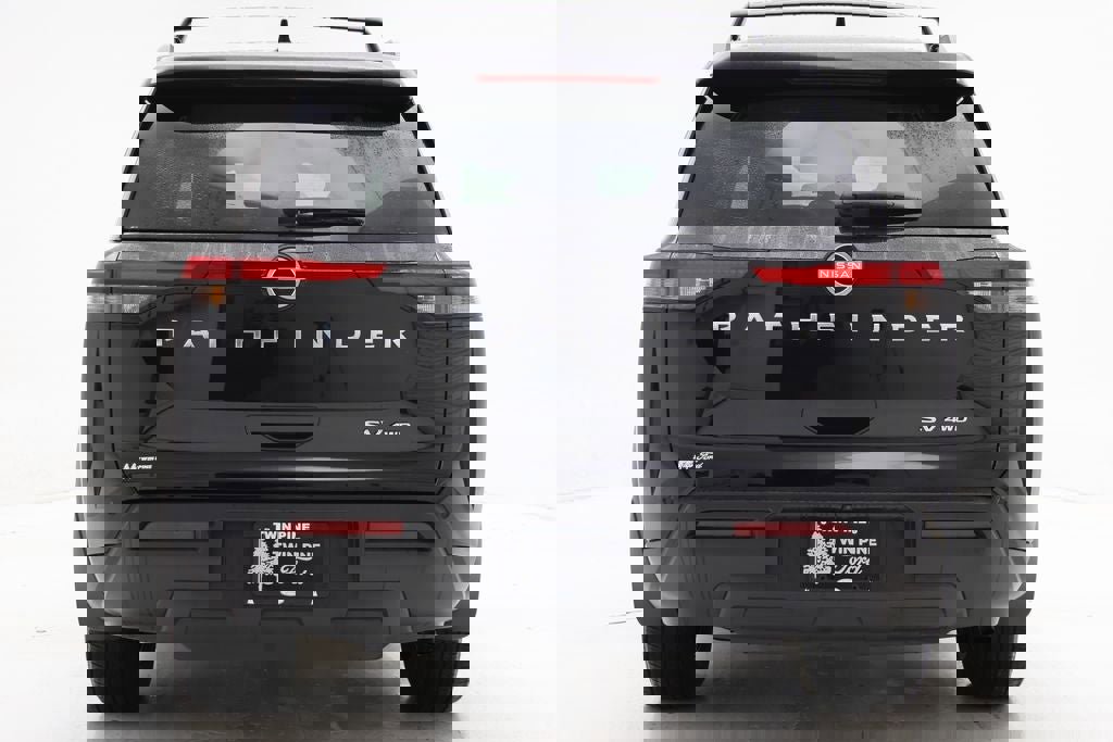 Used 2024 Nissan Pathfinder SV image 7