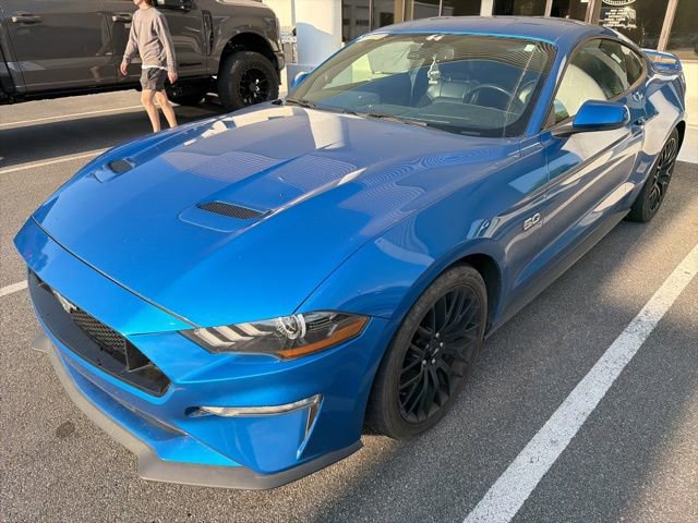 Used 2019 Ford Mustang GT Premium w/ GT Performance Package RWD image 4