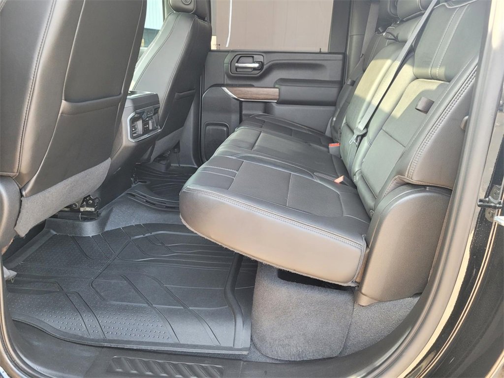 Used 2020 Chevrolet Silverado 2500 High Country w/ Z71 Off-Road Package image 12