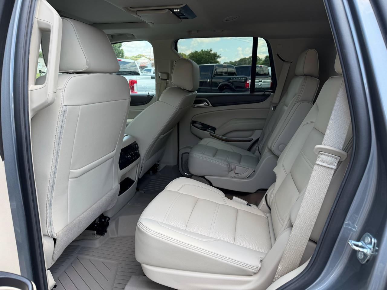 Used 2018 GMC Yukon Denali w/ Open Road Package AWD/4WD image 11