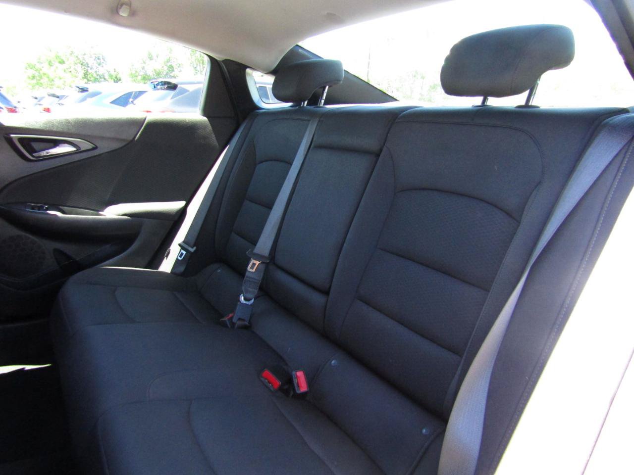 Used 2020 Chevrolet Malibu LT FWD image 19