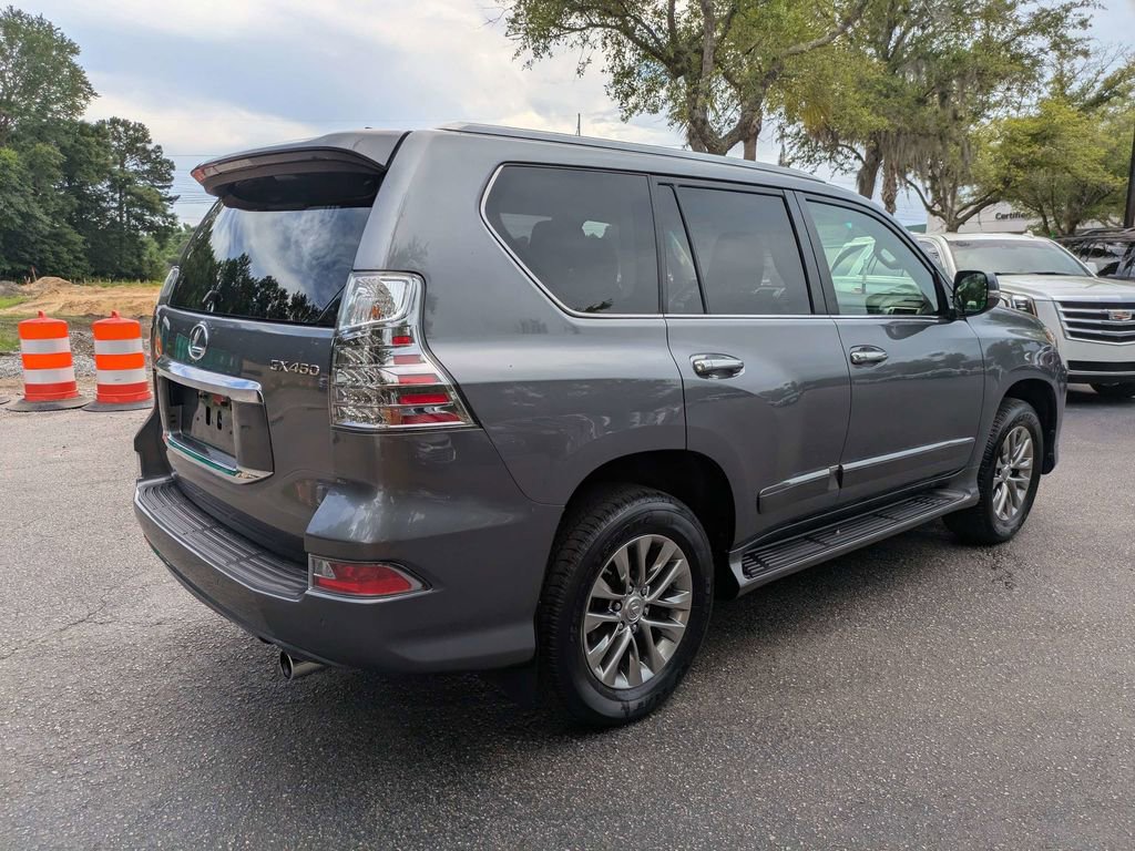 Used 2018 Lexus GX 460 Luxury AWD/4WD image 3