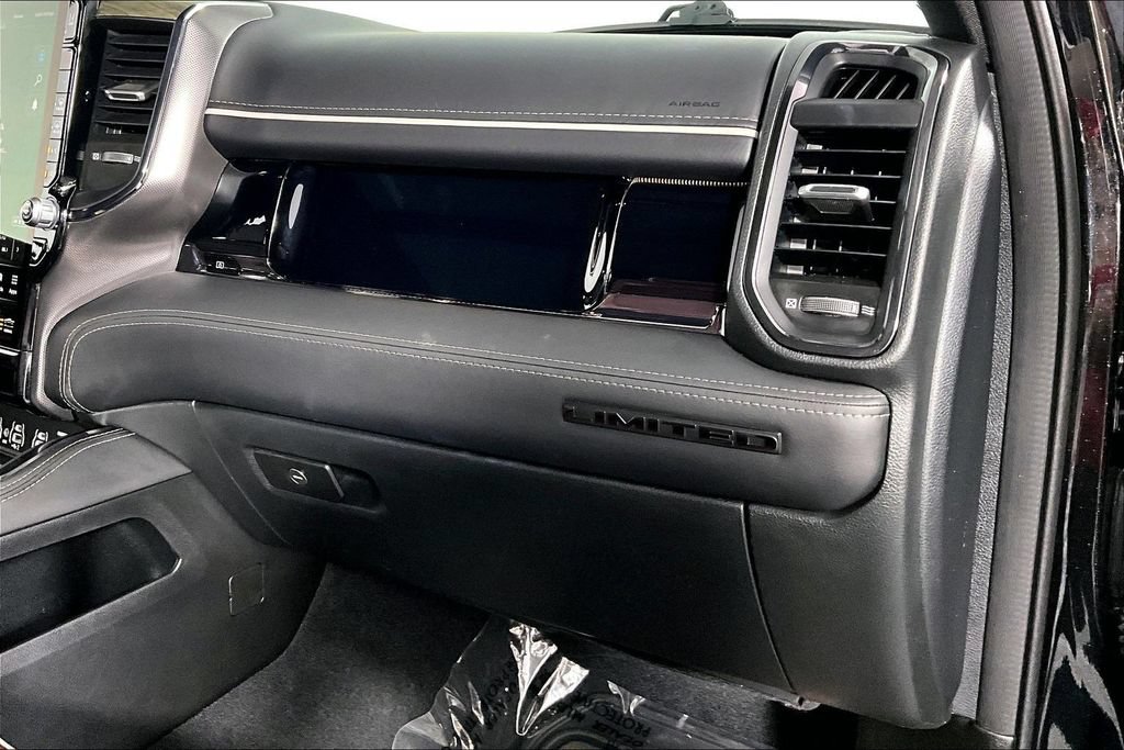 Used 2025 RAM 1500 Limited AWD/4WD image 16