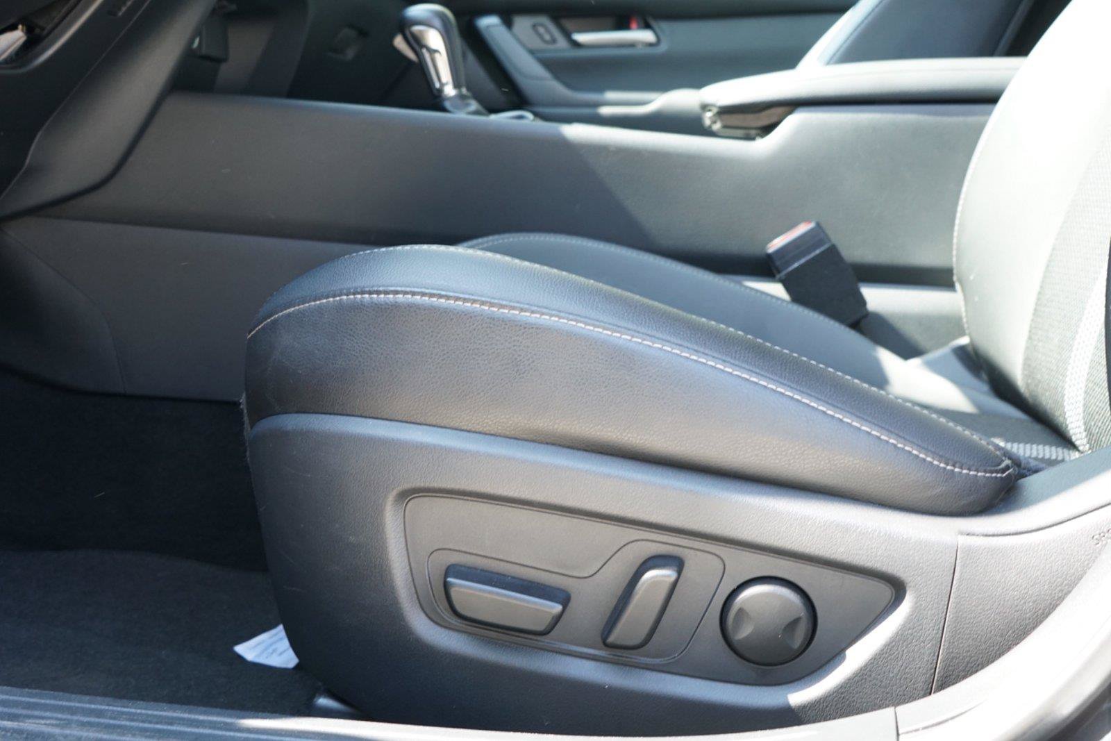 Used 2025 MAZDA CX-50 AWD 2.5 S w/ Premium Package image 19