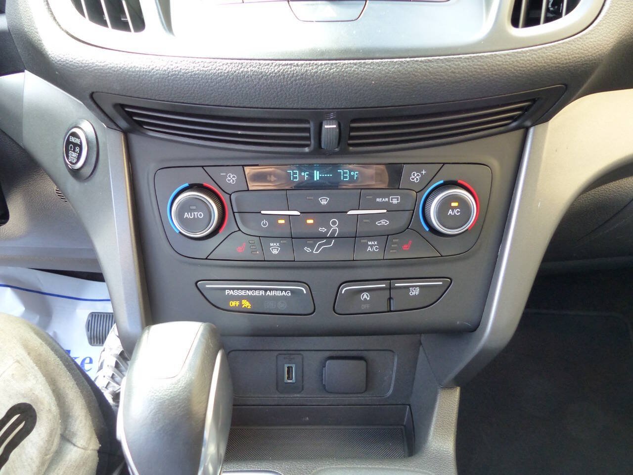 Used 2019 Ford Escape SEL FWD image 34