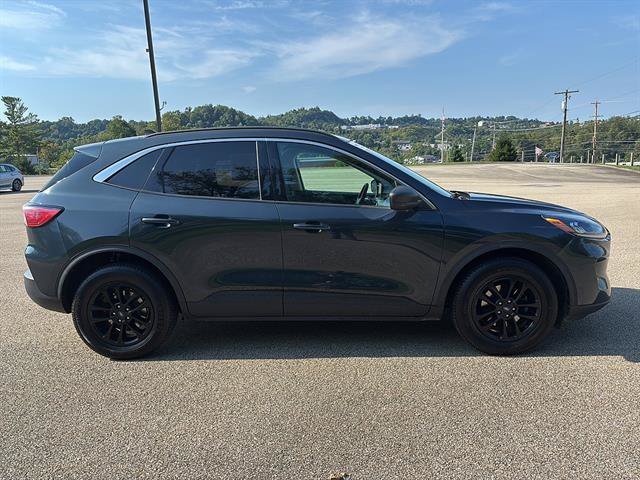 Certified 2022 Ford Escape SE w/ Convenience Package AWD/4WD image 5