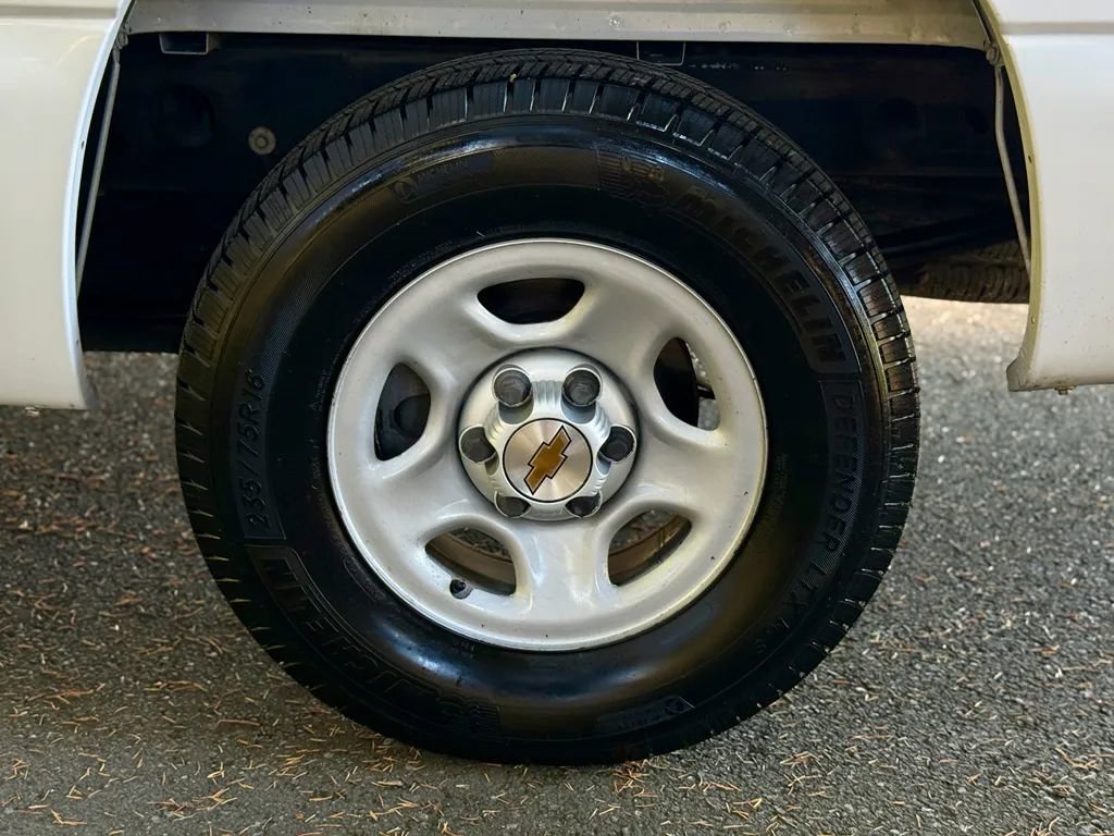 Used 2002 Chevrolet Silverado 1500 2WD Regular Cab image 48