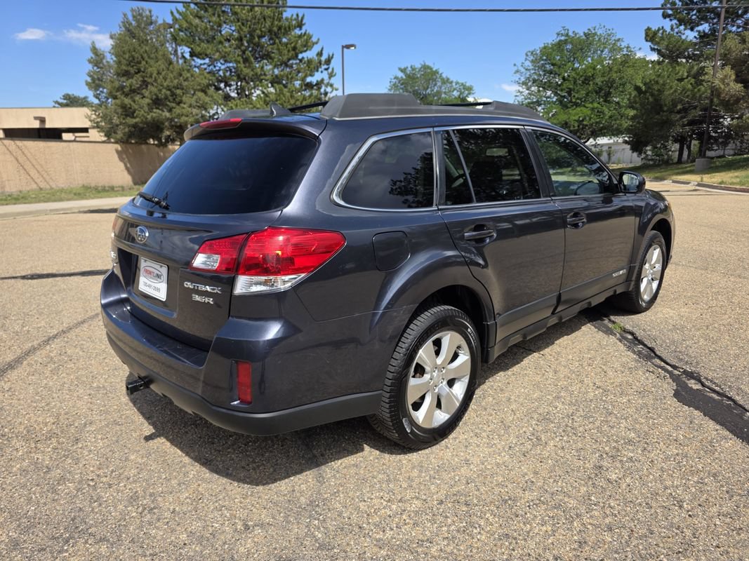 Used 2012 Subaru Outback 3.6R Premium AWD/4WD image 8