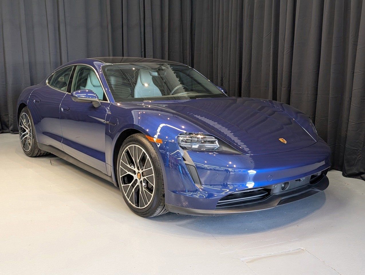 New 2024 Porsche Taycan image 9