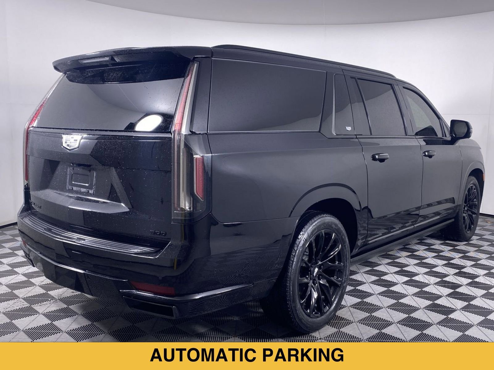 Certified 2021 Cadillac Escalade ESV Sport w/ Driver Assist Tech Package AWD/4WD image 21