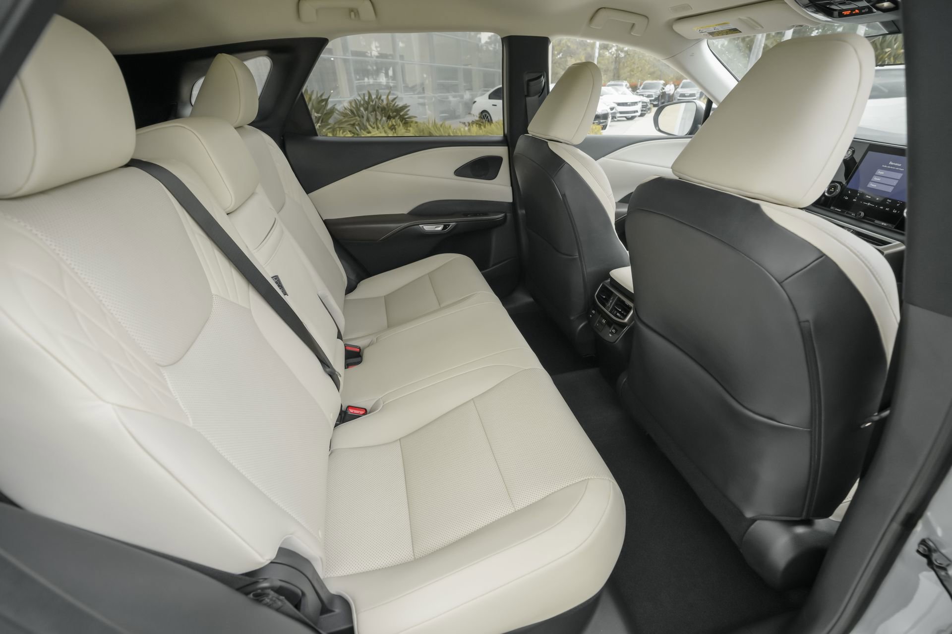 Used 2024 Lexus RX 350 FWD w/ Technology Package image 37