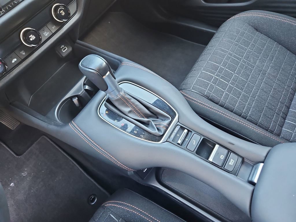 Used 2024 Honda HR-V Sport image 19