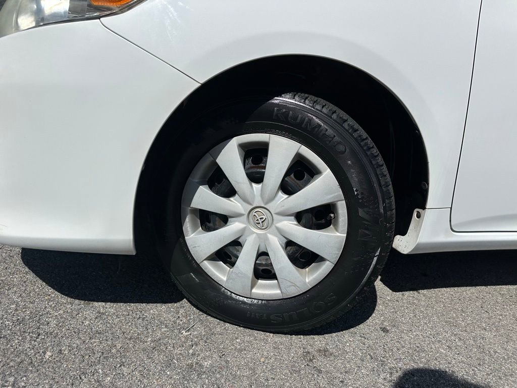 Used 2011 Toyota Corolla LE image 28