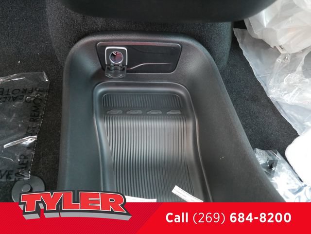 New 2027 Chrysler Pacifica Select FWD image 35