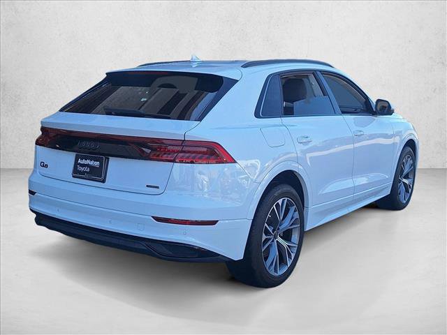 Used 2022 Audi Q8 Premium image 5