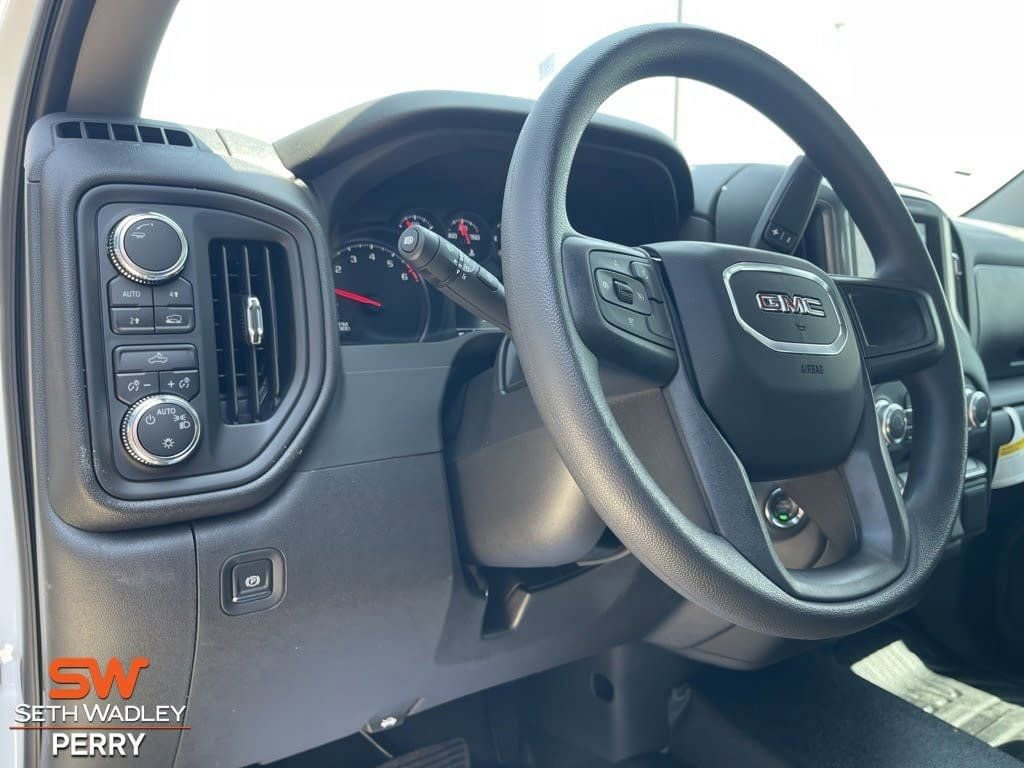 New 2025 GMC Sierra 1500 Pro AWD/4WD image 15