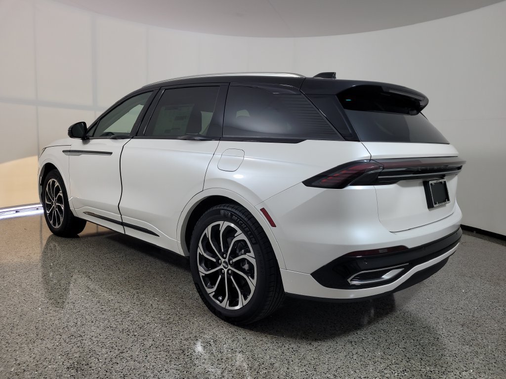 New 2026 Lincoln Nautilus Reserve AWD/4WD image 3