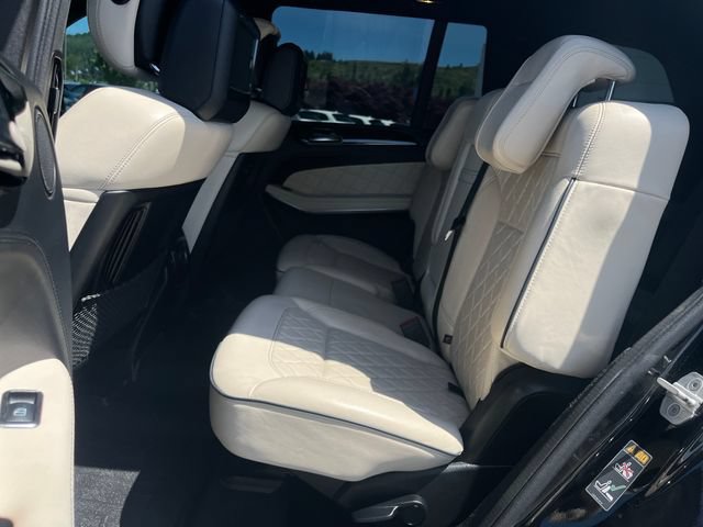 Used 2016 Mercedes-Benz GL 550 4MATIC image 16
