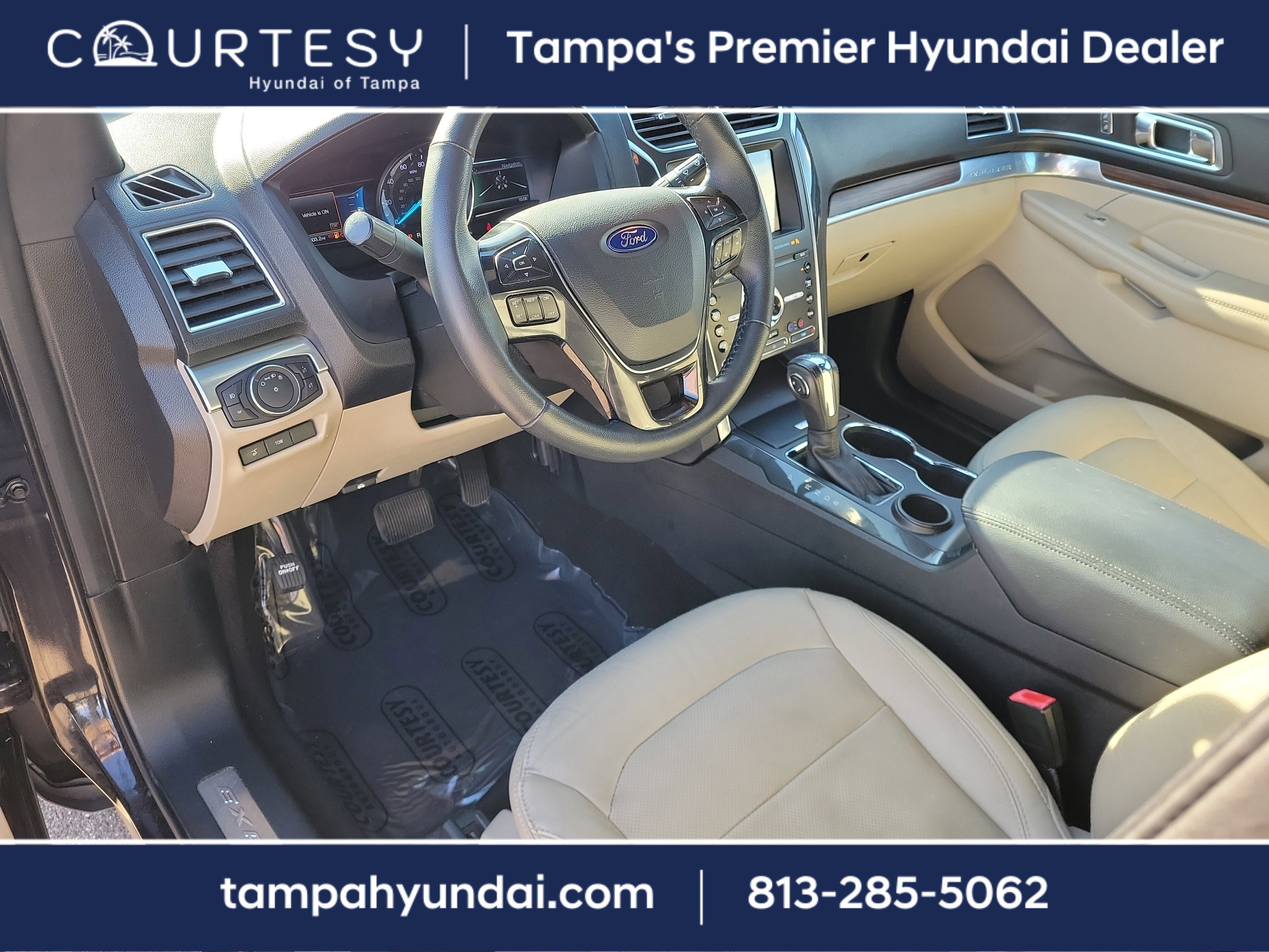 Used 2019 Ford Explorer Limited w/ Class III Trailer Tow Package image 24