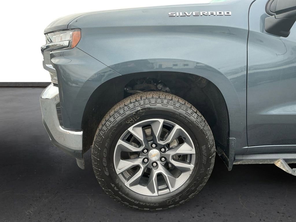 Used 2020 Chevrolet Silverado 1500 LT w/ All-Star Edition image 13