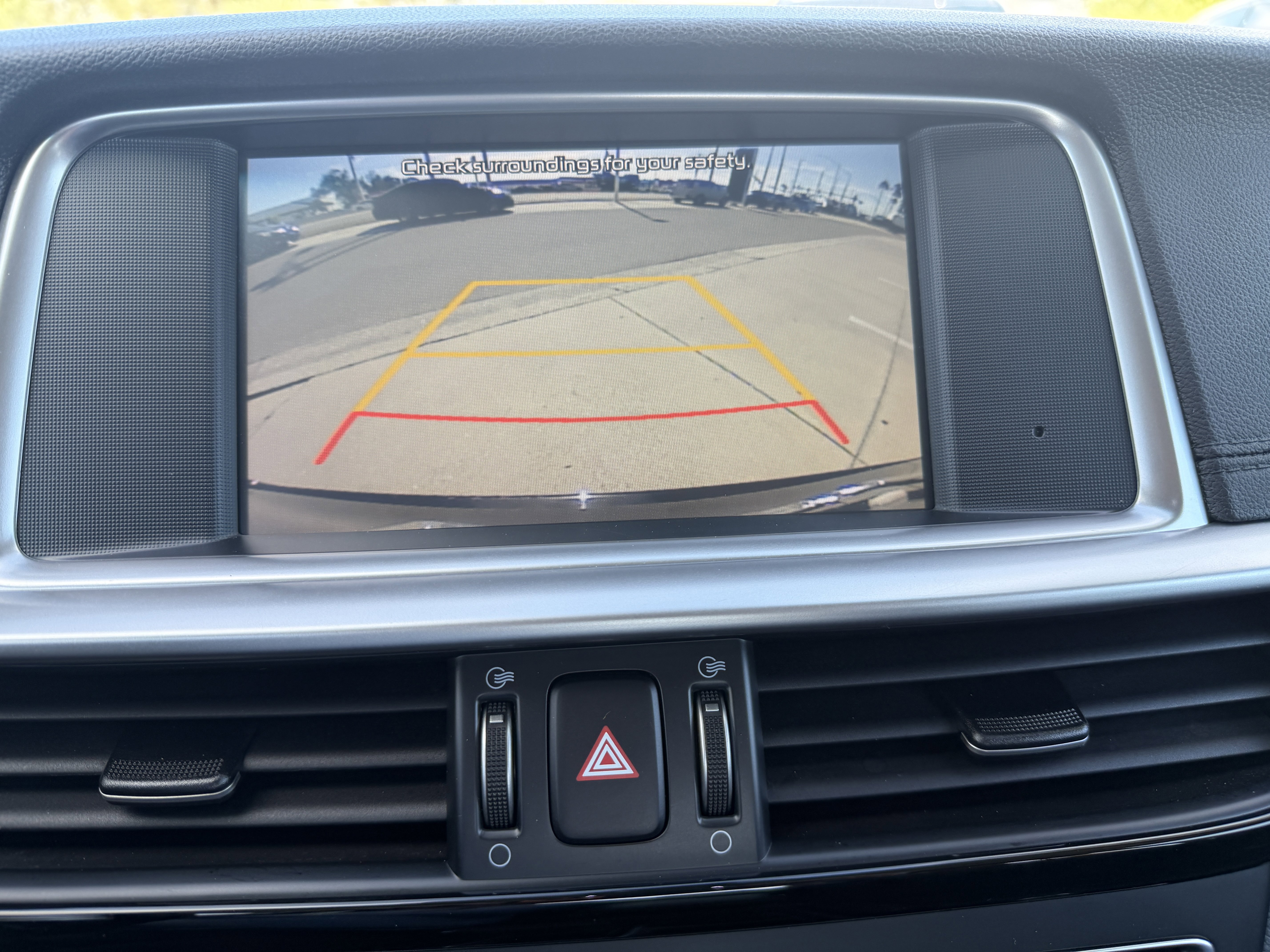 Certified 2020 Kia Optima SE image 25