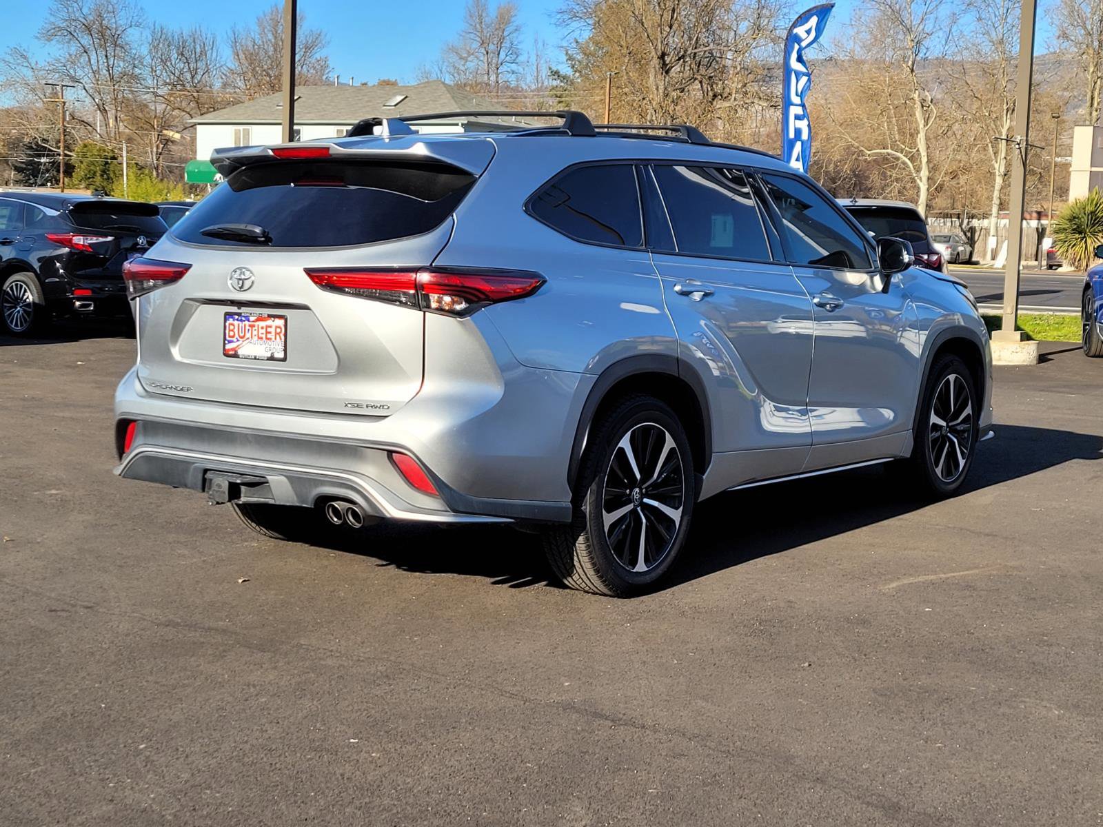 Used 2022 Toyota Highlander XSE image 5